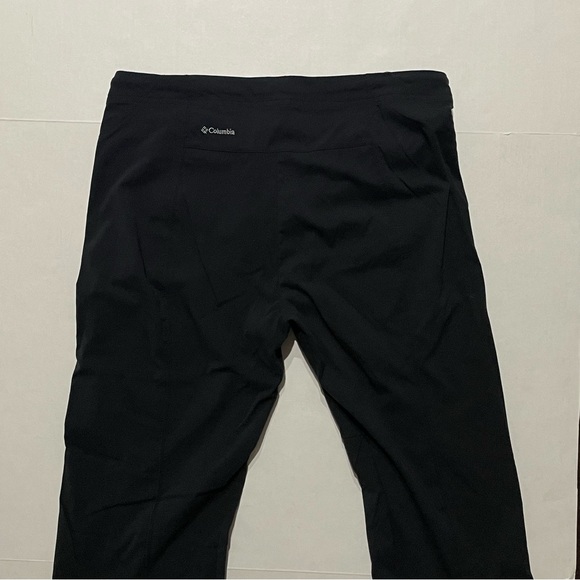 Columbia Omni-Shield Women’s Black Bootcut Adventure Pants - Picture 2 of 8